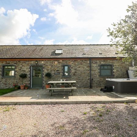 2 Fenton Home Farm Haverfordwest Exterior photo